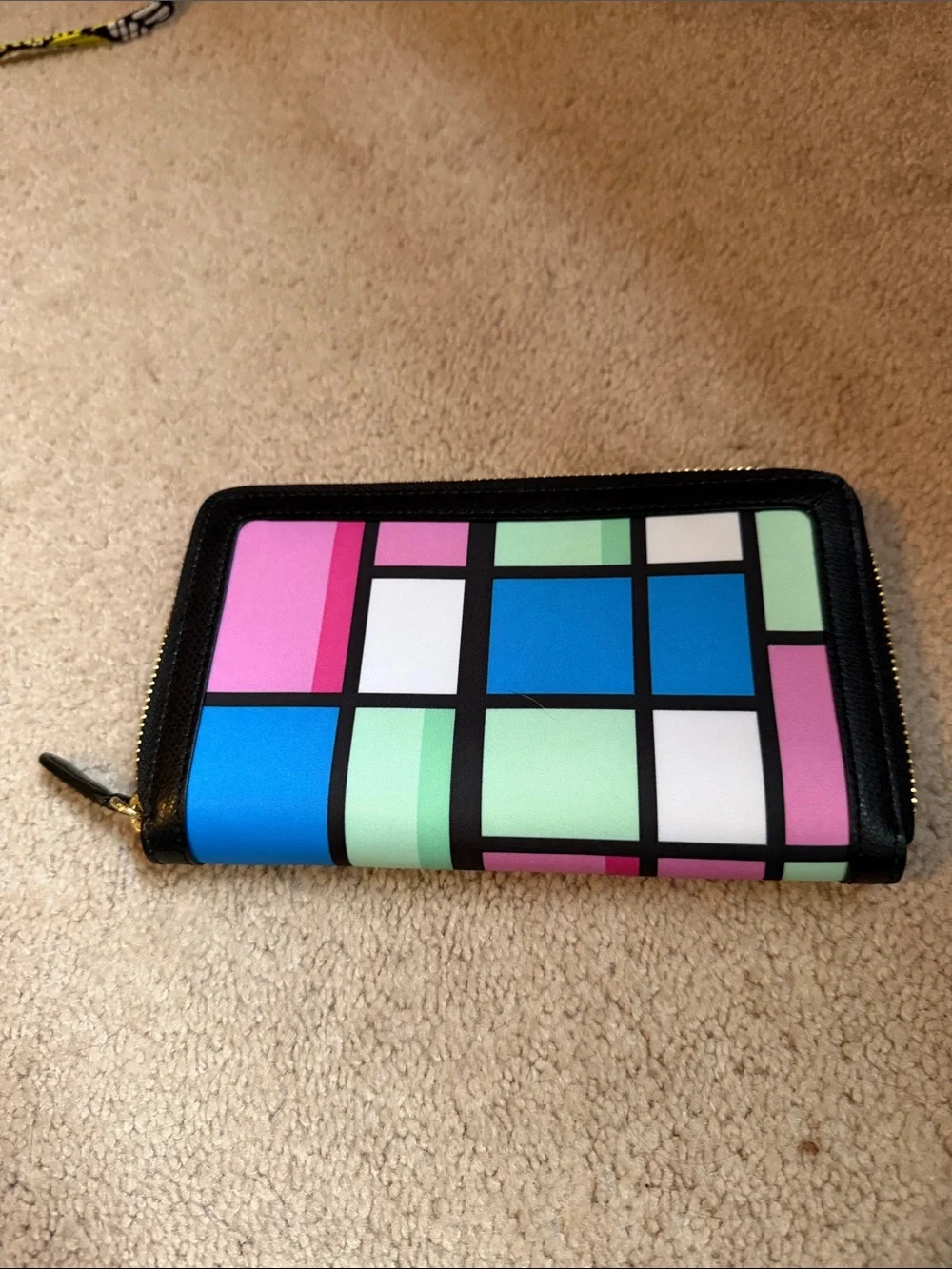 Vera Bradley Geometric Colorblock Zip Wallet in Pink, Blue, Mint, White - Picture 2 of 3